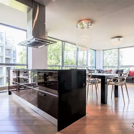 Winwinstay Superior Apartment By River Daugava リガ エクステリア 写真