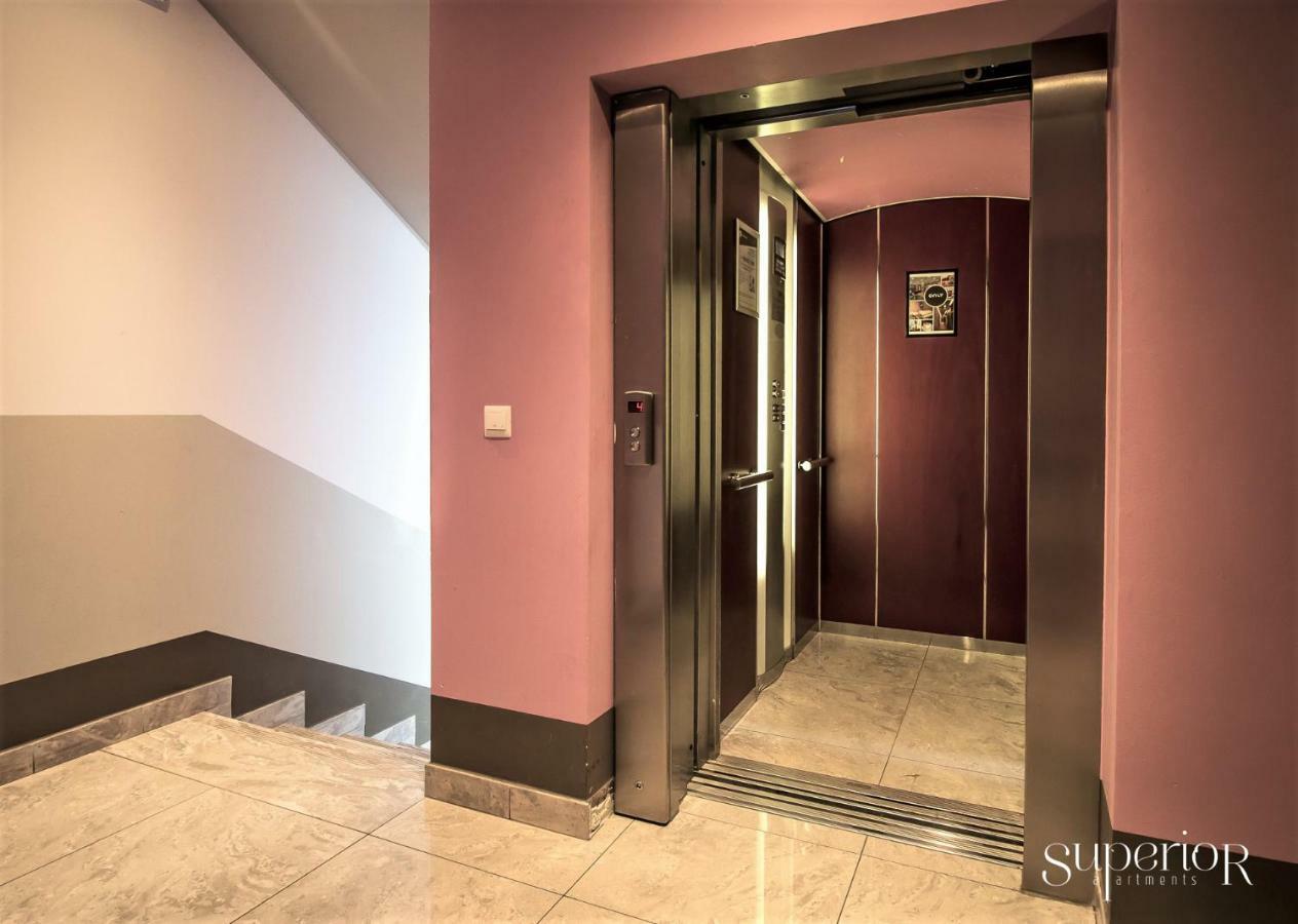 Winwinstay Superior Apartment By River Daugava リガ エクステリア 写真
